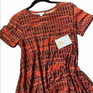 NWT LULAROE CARLY DRESS.